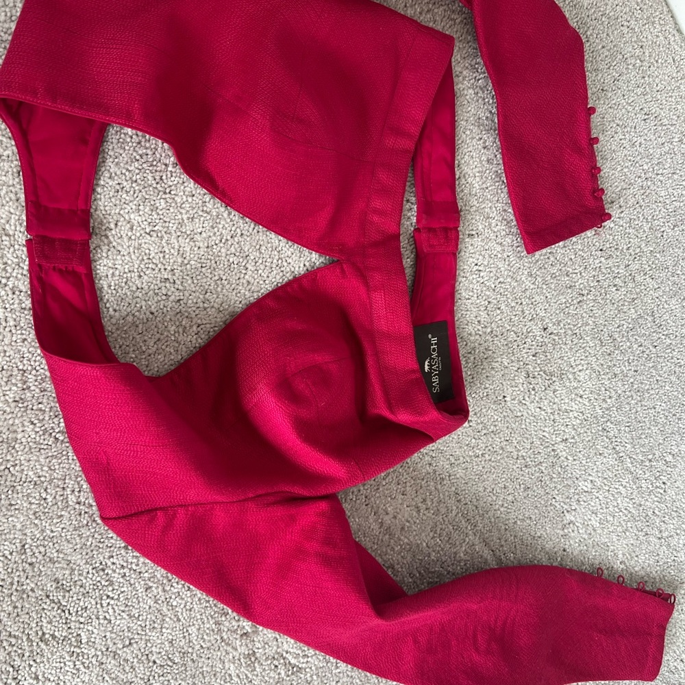 Sabyasachi floral lehenga - Picture 4 of 13